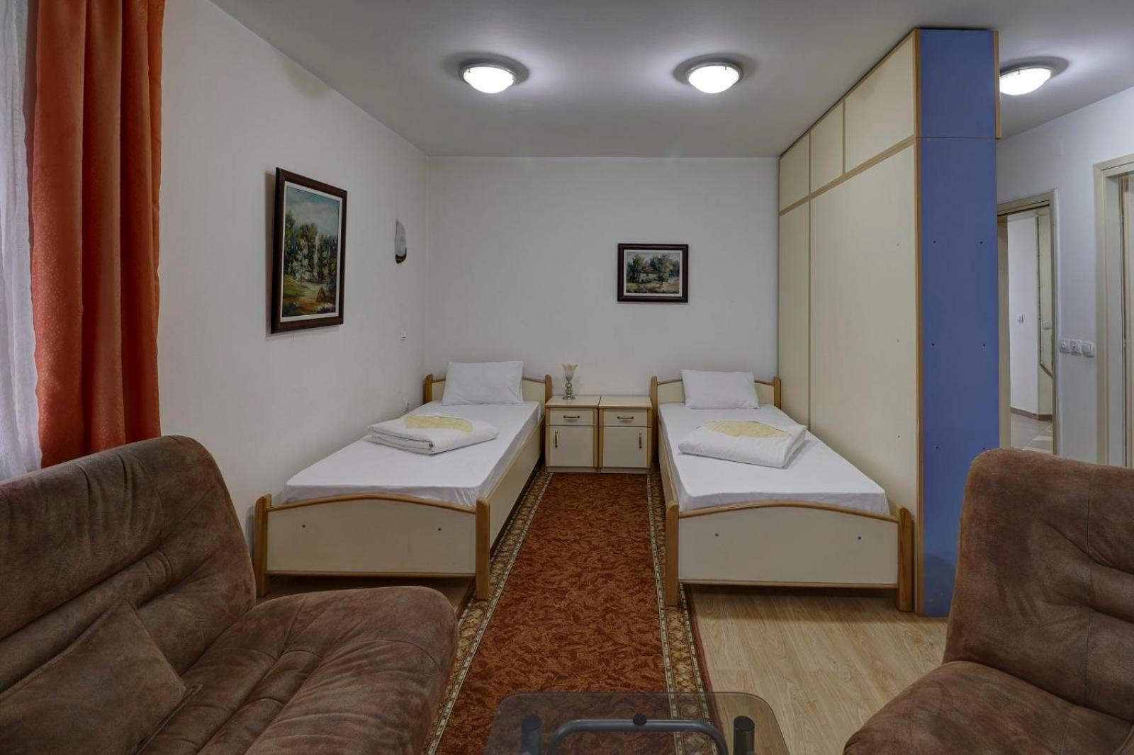 Hotel Perla Ldm Leskovac Leskovac  Exterior photo